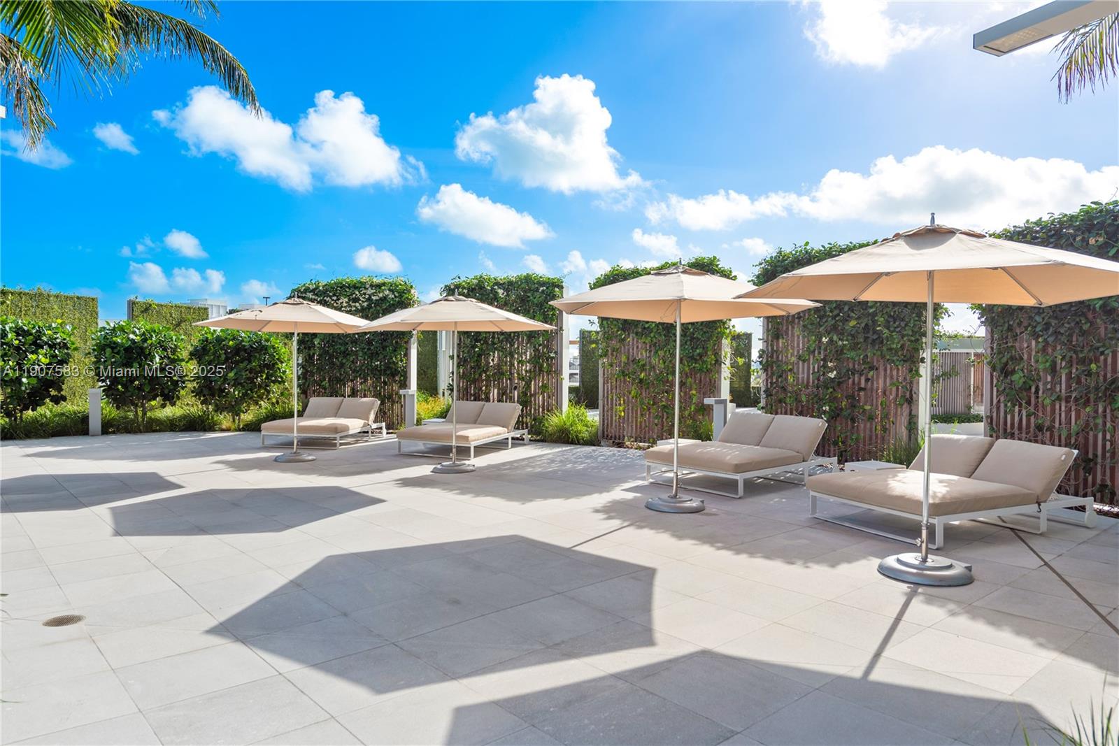 ICON CONDO SOUTH BEACH - Residential Lease