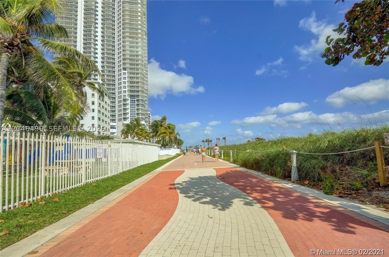 LA GORCE PALACE CONDO - Residential