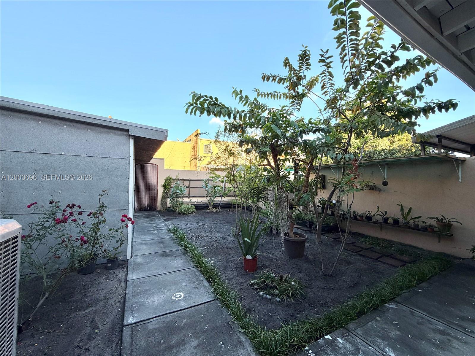 FOUNTAIN SQUARE PARK - Residential