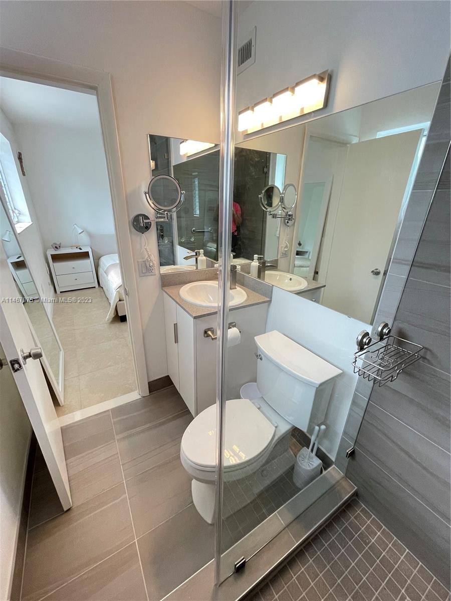SUNRISE CLUB CONDO - Residential