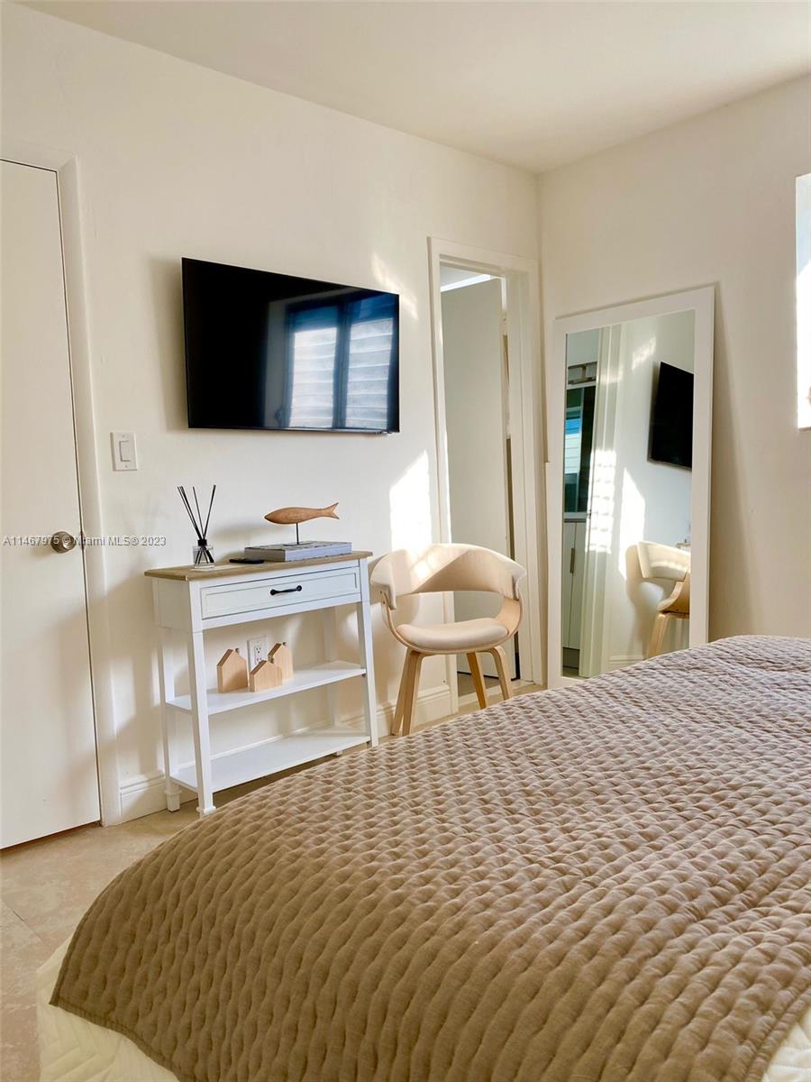 SUNRISE CLUB CONDO - Residential