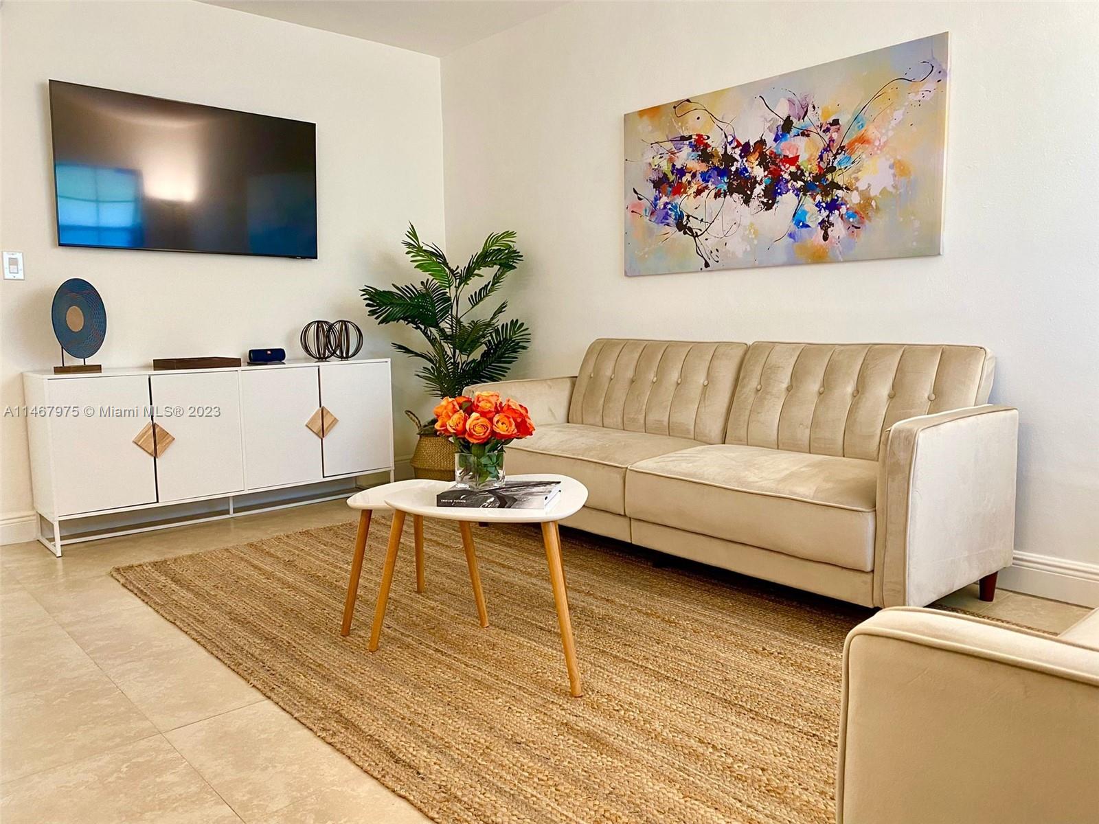 SUNRISE CLUB CONDO - Residential