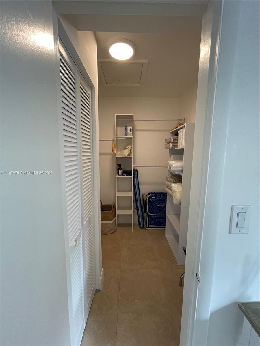 SUNRISE CLUB CONDO - Residential