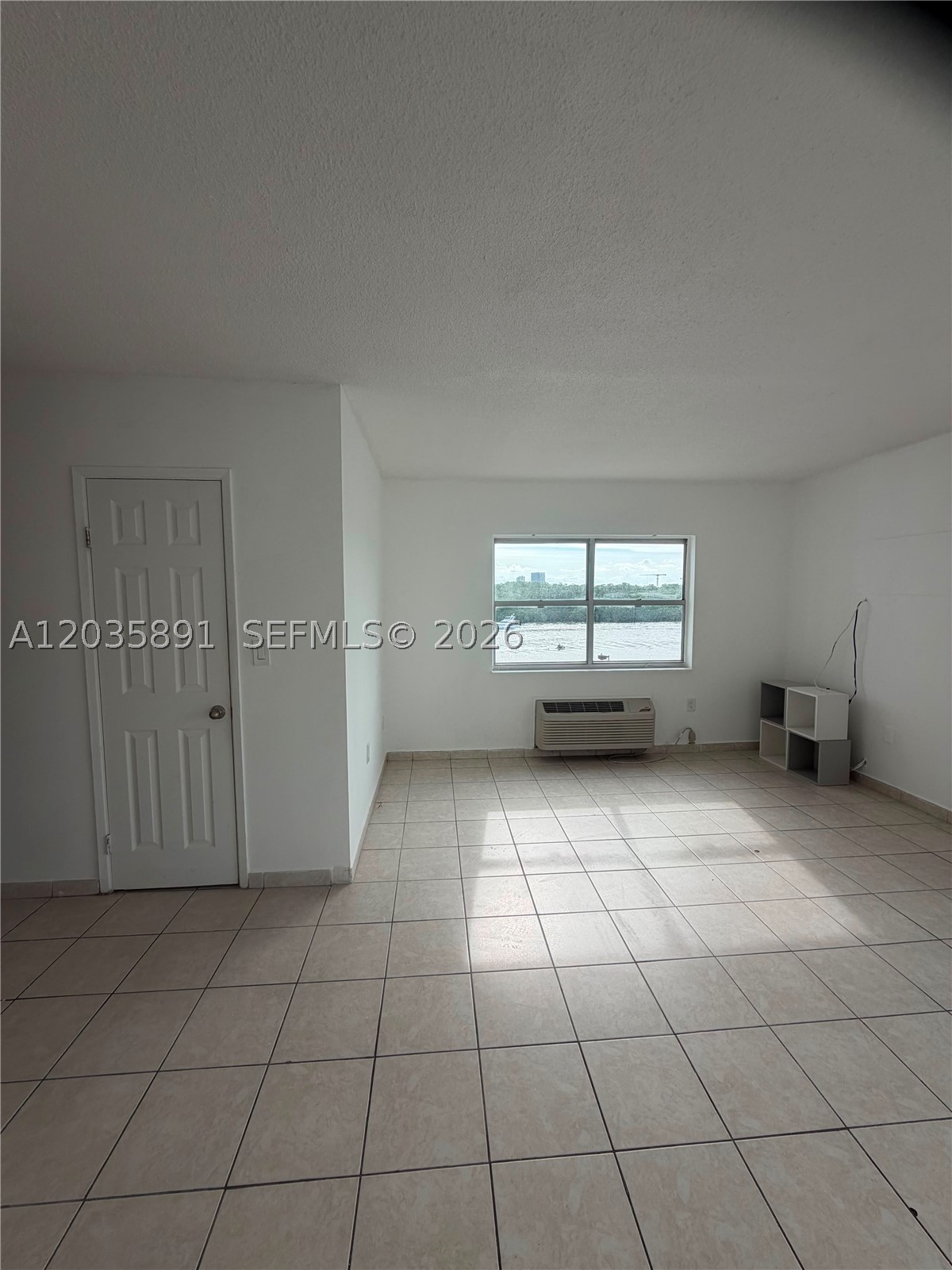 COASTAL TOWERS CONDO - Residential Lease