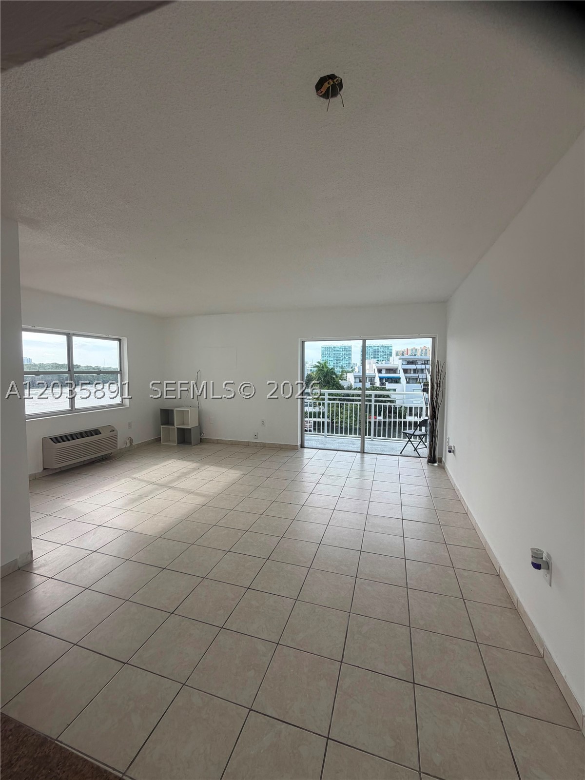 COASTAL TOWERS CONDO - Residential Lease