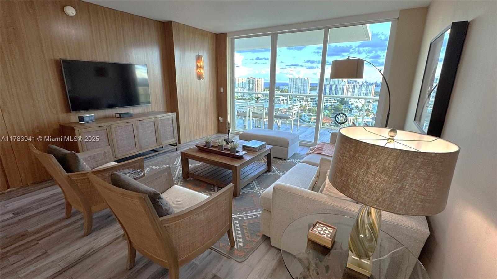 400 SUNNY ISLES CONDO WES - Residential