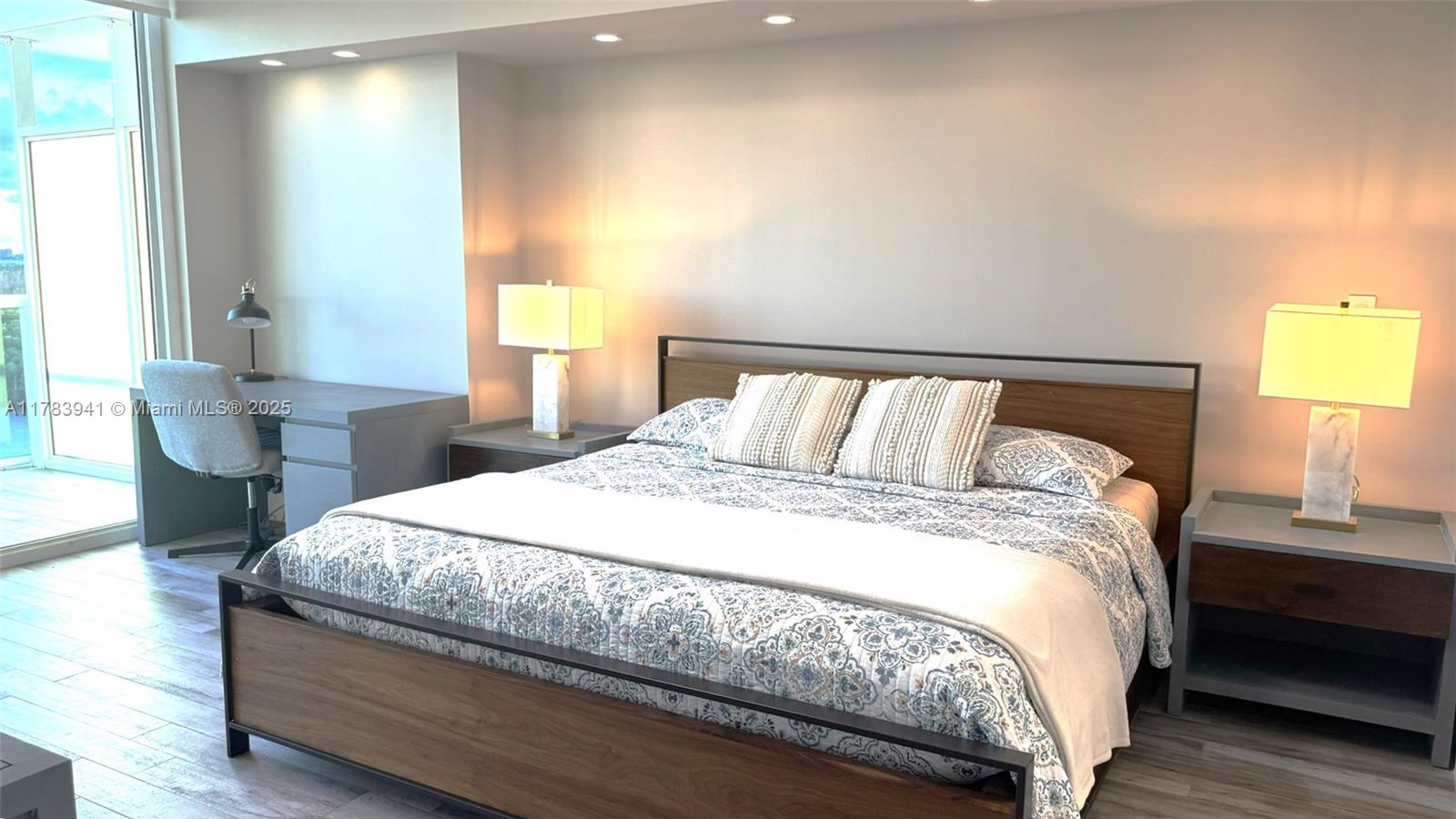 400 SUNNY ISLES CONDO WES - Residential