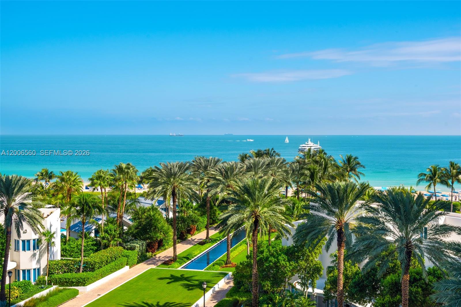 CONTINUUM ON SOUTH BEACH - Residential