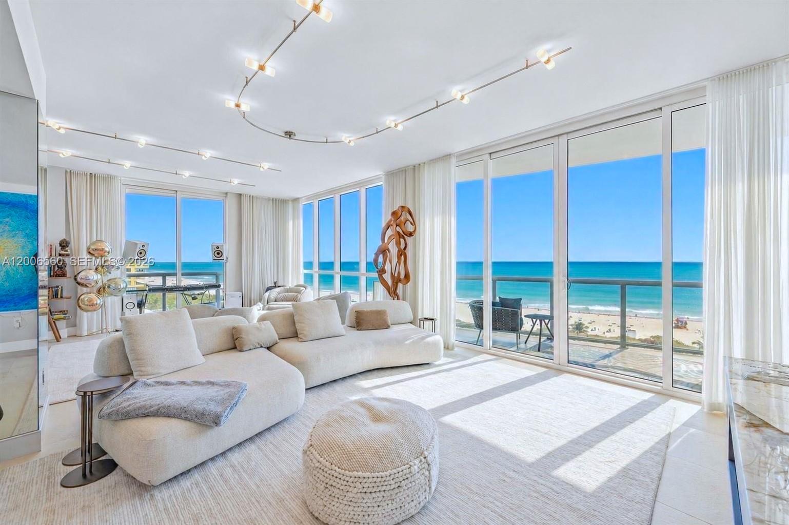 CONTINUUM ON SOUTH BEACH - Residential