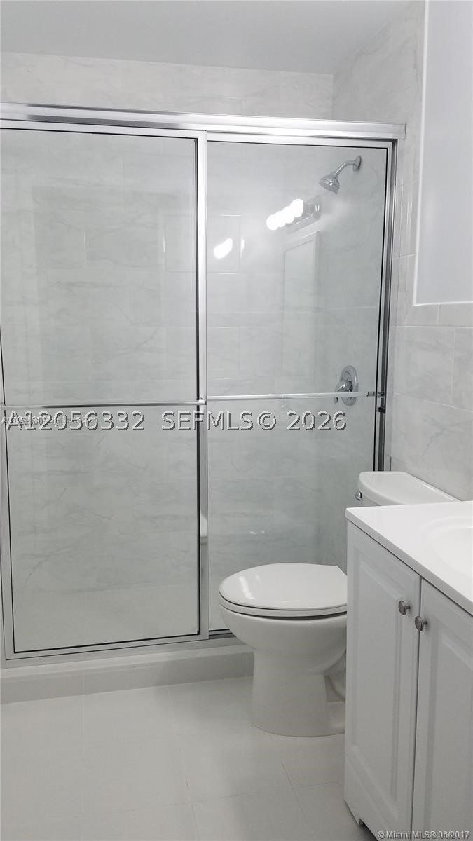 Lakes Palm Spgs - Residential Lease