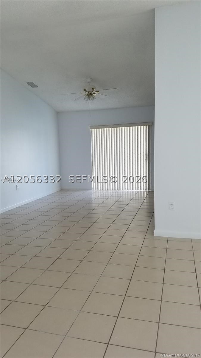 Lakes Palm Spgs - Residential Lease