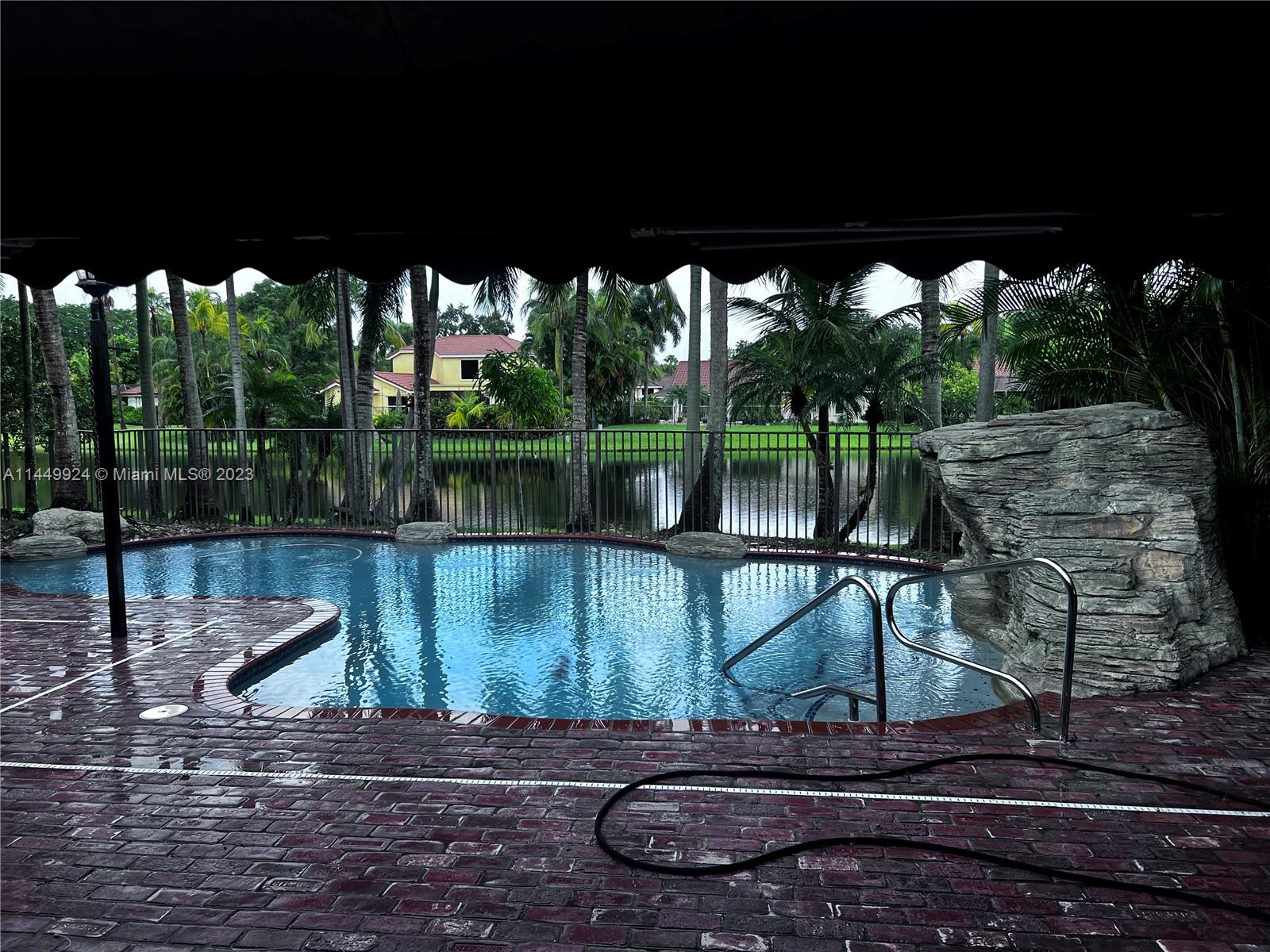 SUNSET SPRINGS - Residential Lease