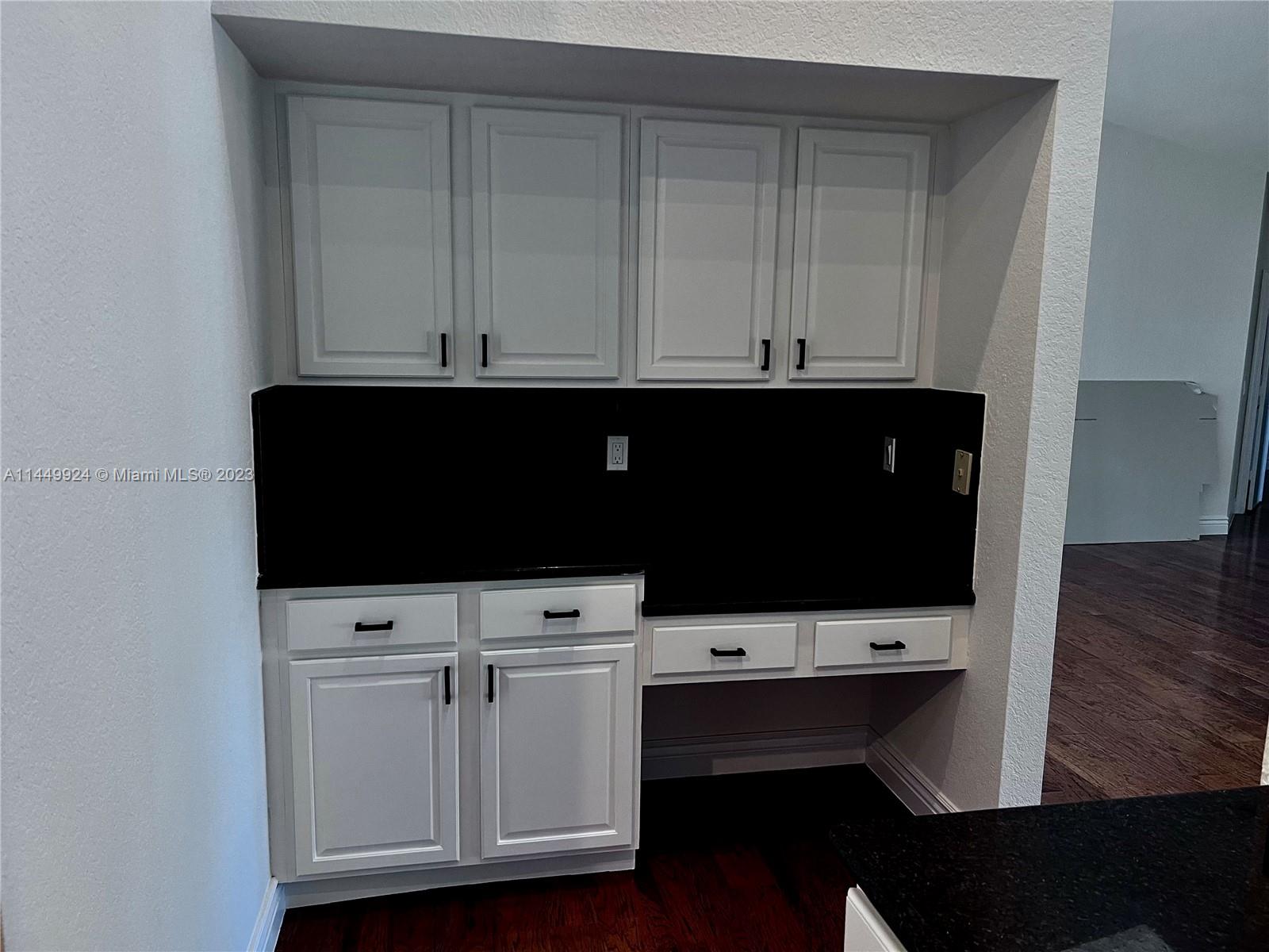 SUNSET SPRINGS - Residential Lease
