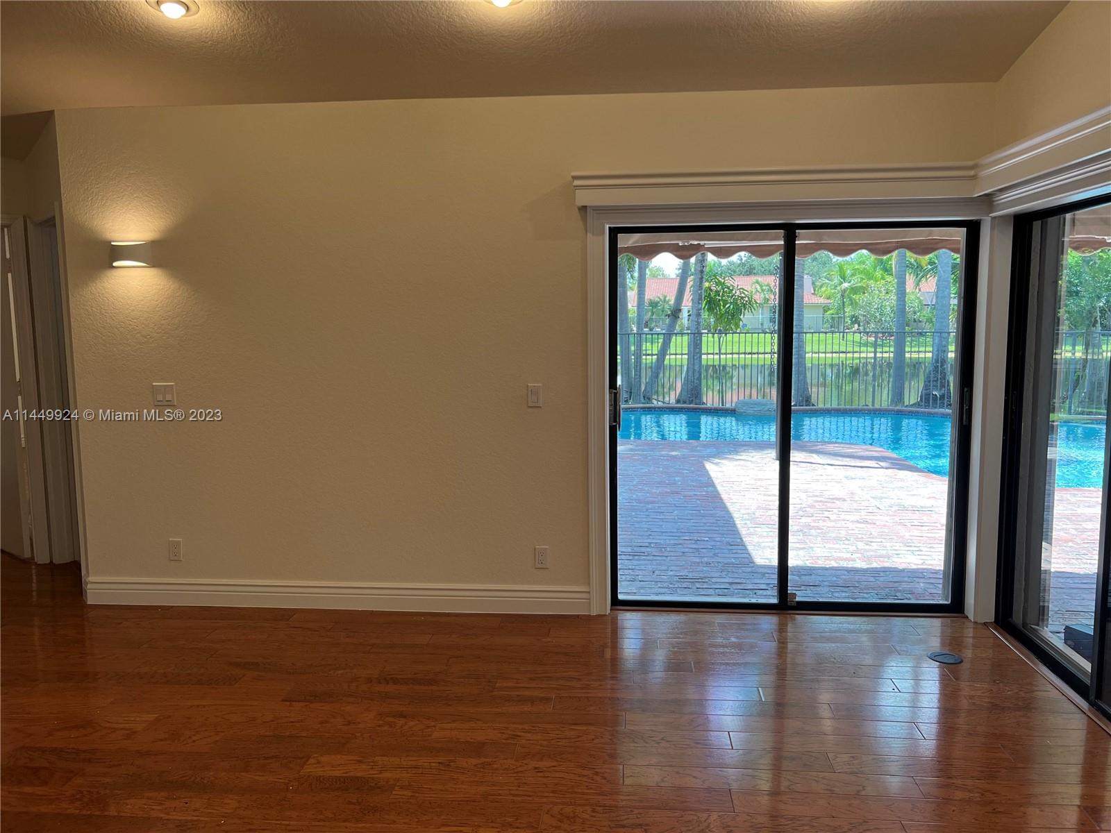 SUNSET SPRINGS - Residential Lease