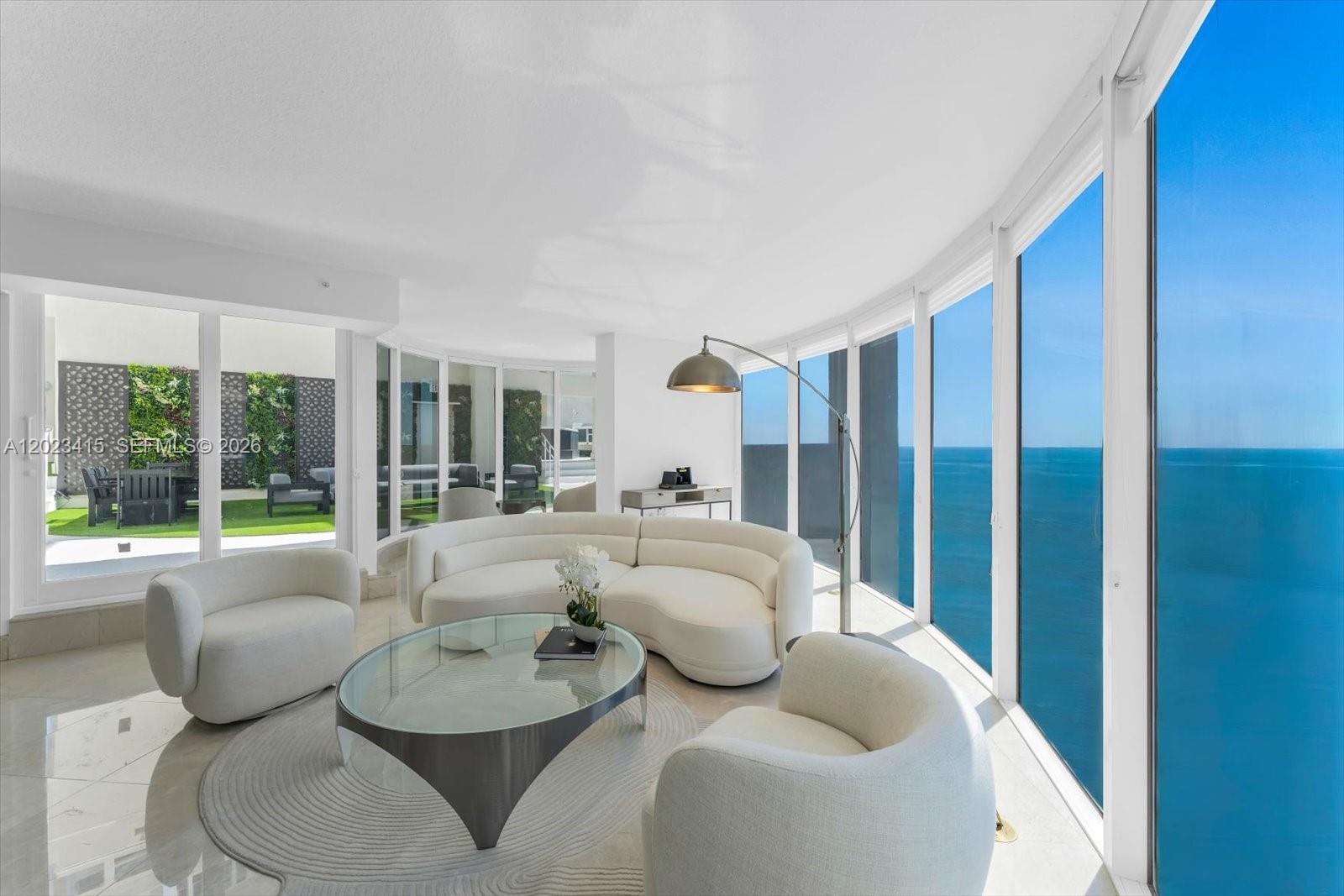 THE PINNACLE CONDO - Residential
