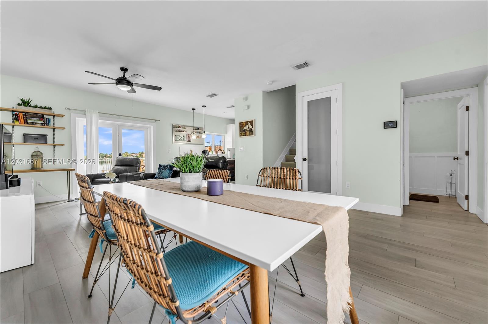 TWIN LAKE SHORES CENTRAL - Residential