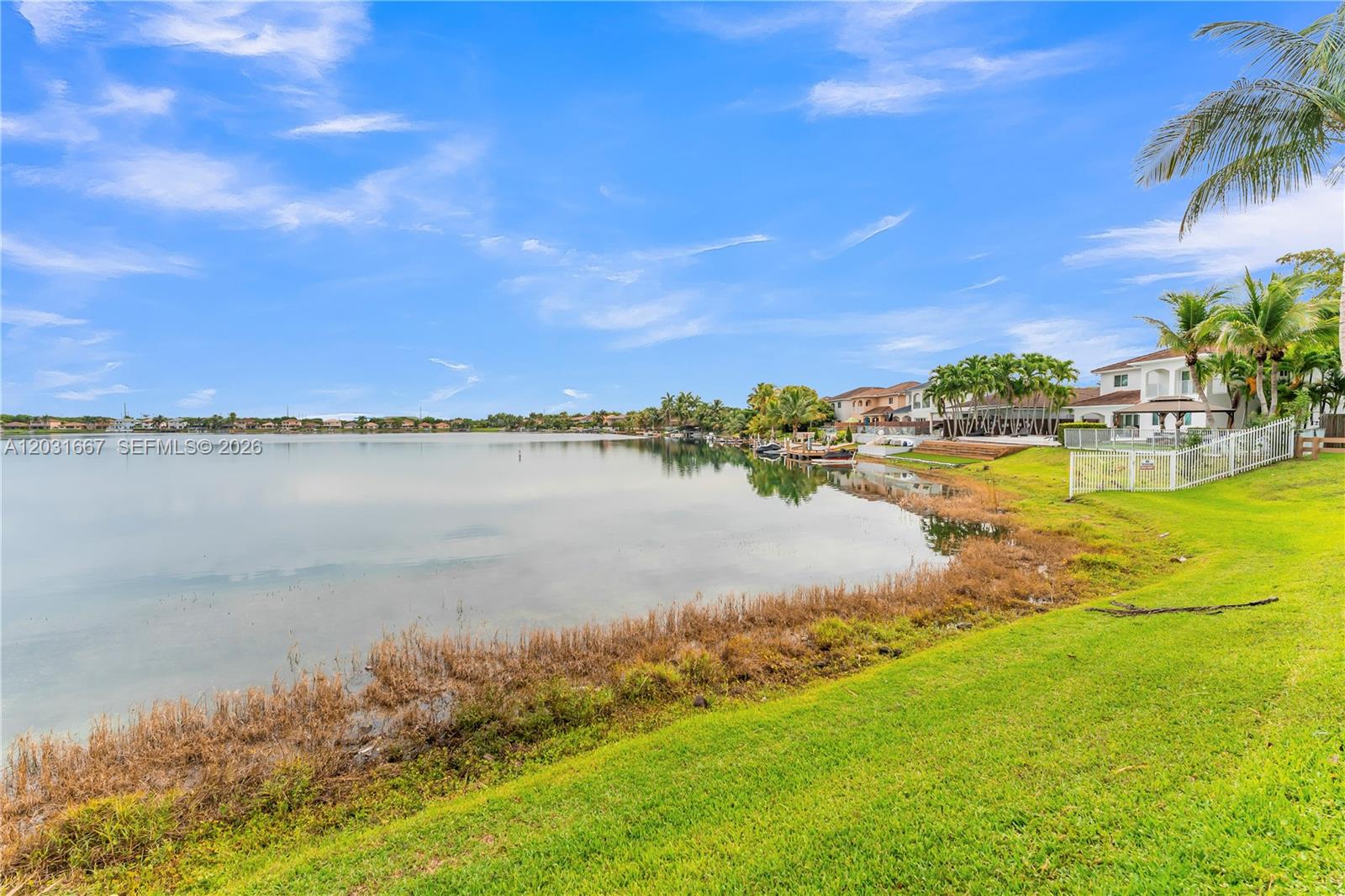 TWIN LAKE SHORES CENTRAL - Residential