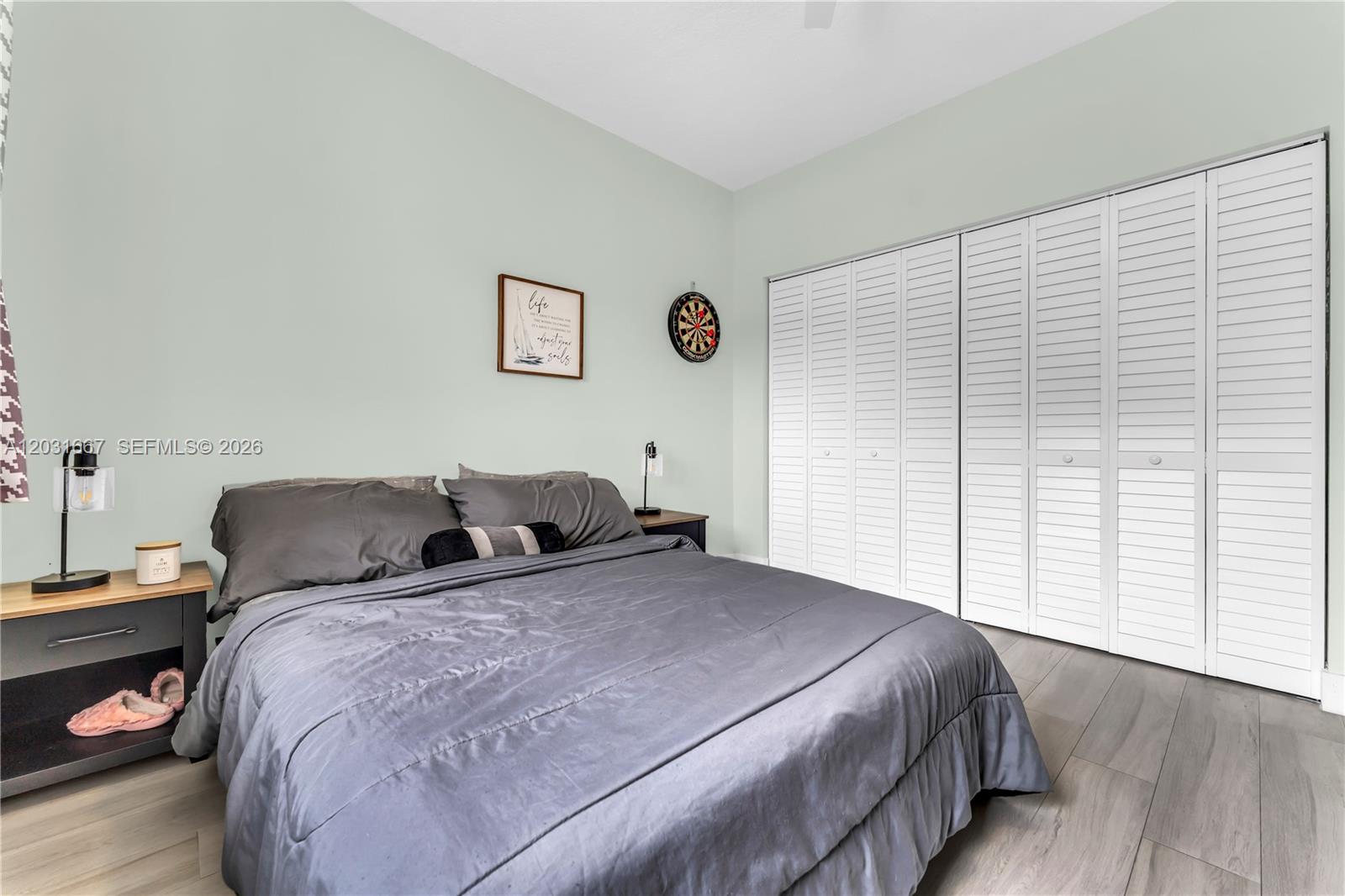 TWIN LAKE SHORES CENTRAL - Residential