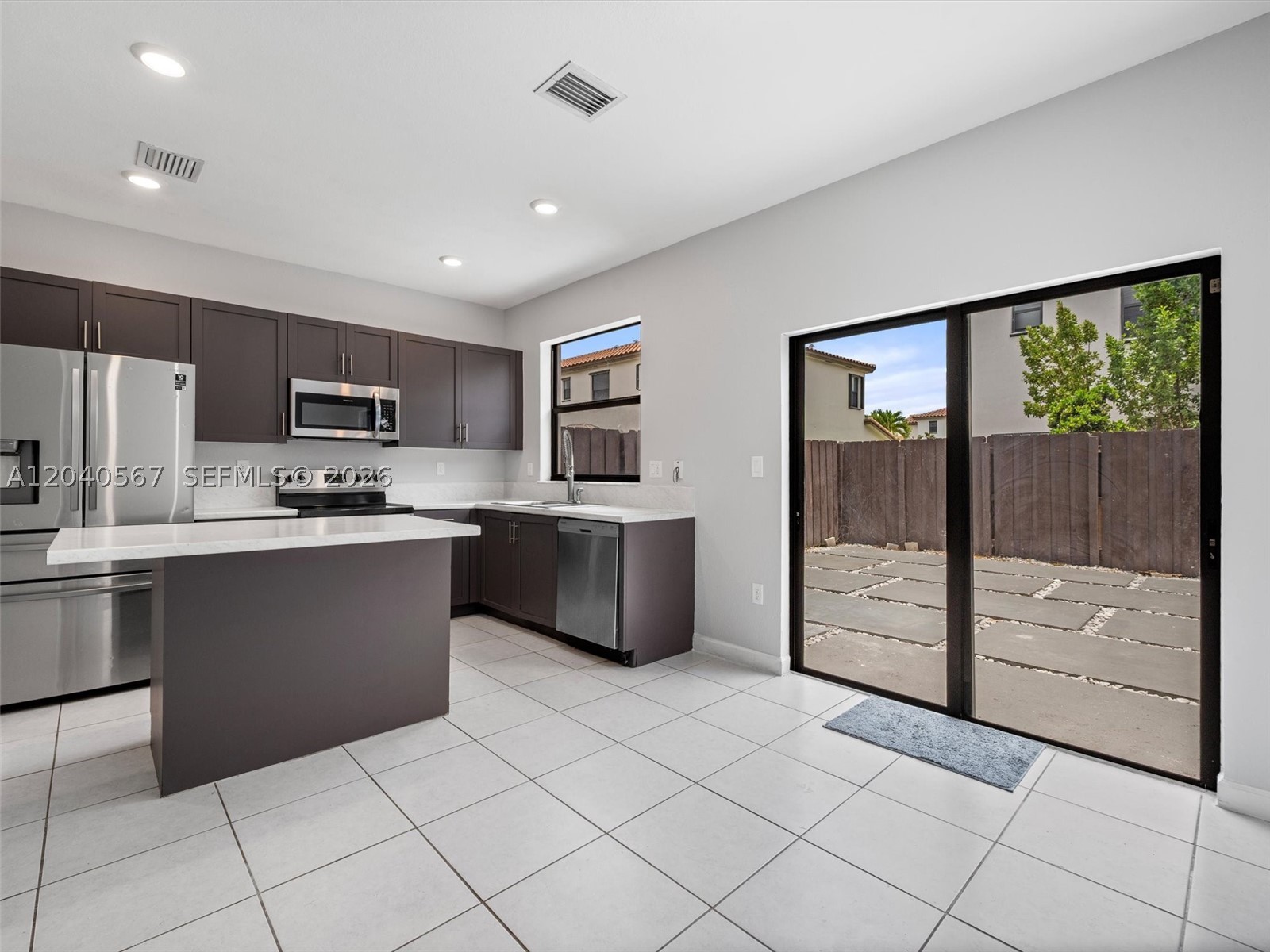 SILVER PALM RESIDENTIAL H - Residential