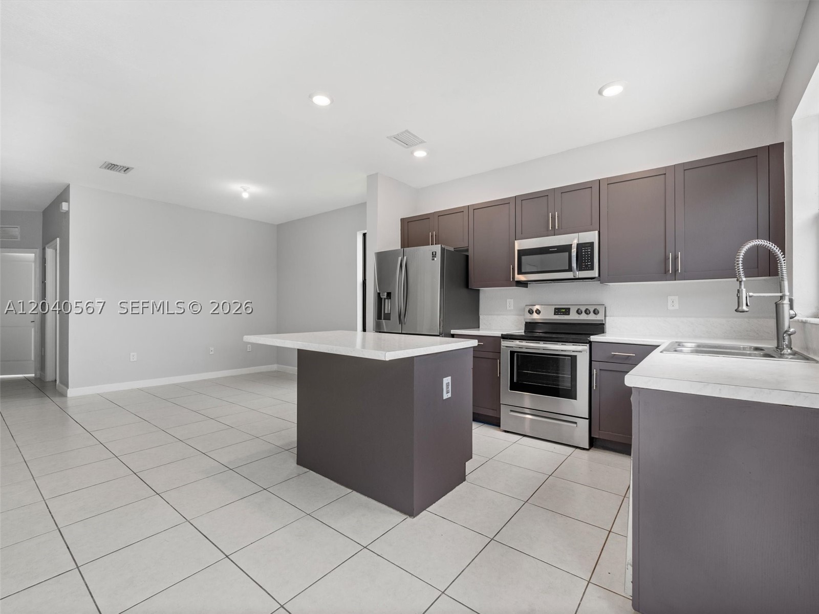 SILVER PALM RESIDENTIAL H - Residential