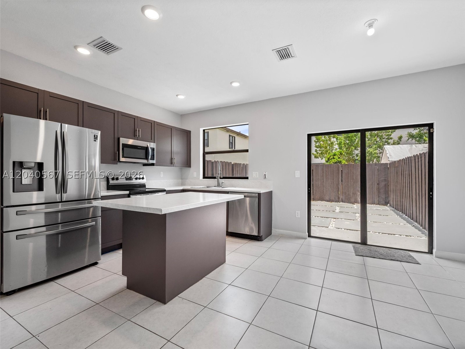 SILVER PALM RESIDENTIAL H - Residential