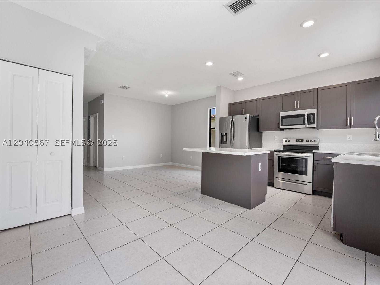 SILVER PALM RESIDENTIAL H - Residential