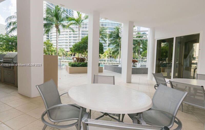 CARBONELL CONDO - Residential
