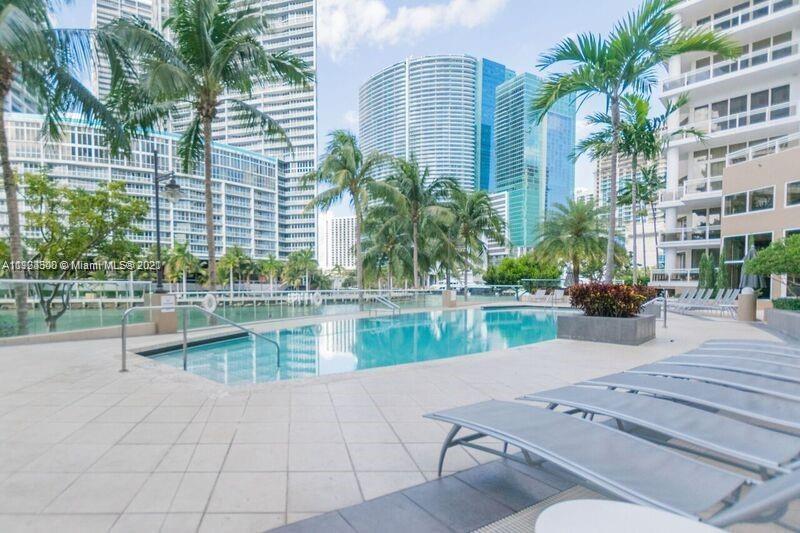 CARBONELL CONDO - Residential