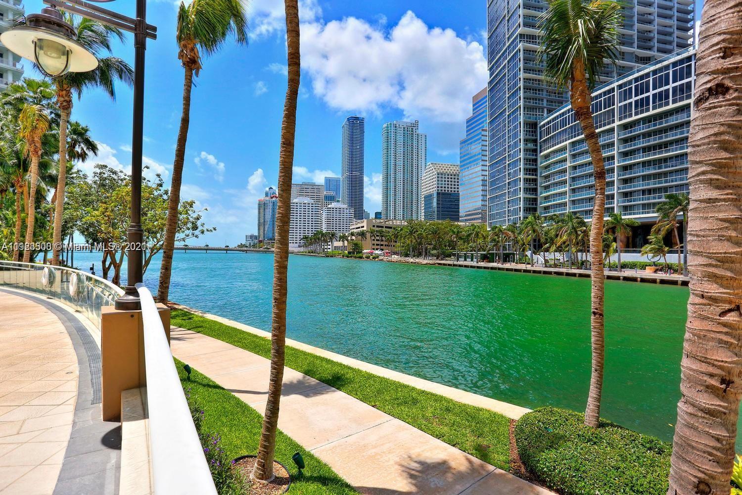 CARBONELL CONDO - Residential