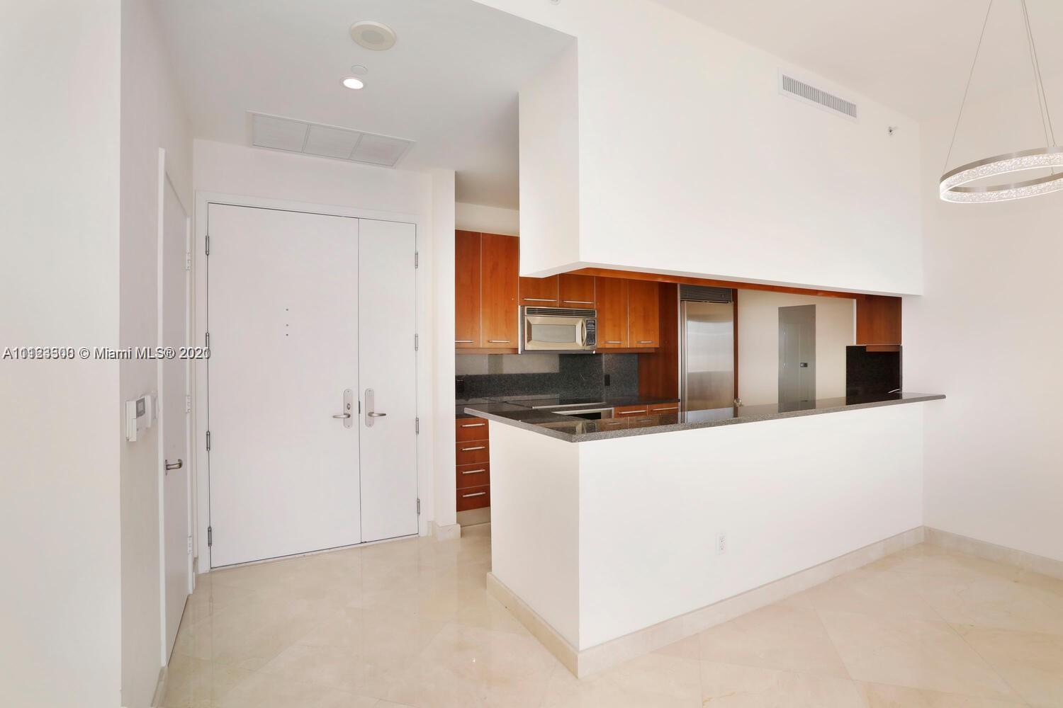 CARBONELL CONDO - Residential