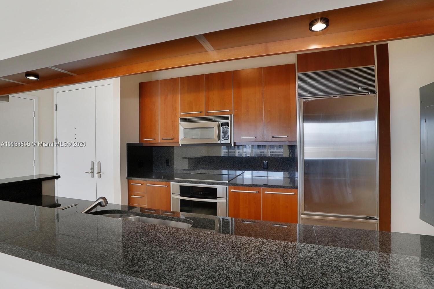 CARBONELL CONDO - Residential
