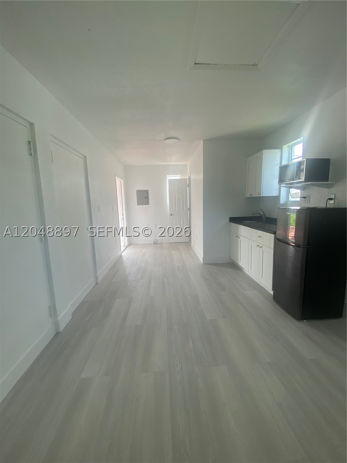 REPLAT OF PORTIONS OF RIC - Residential Lease