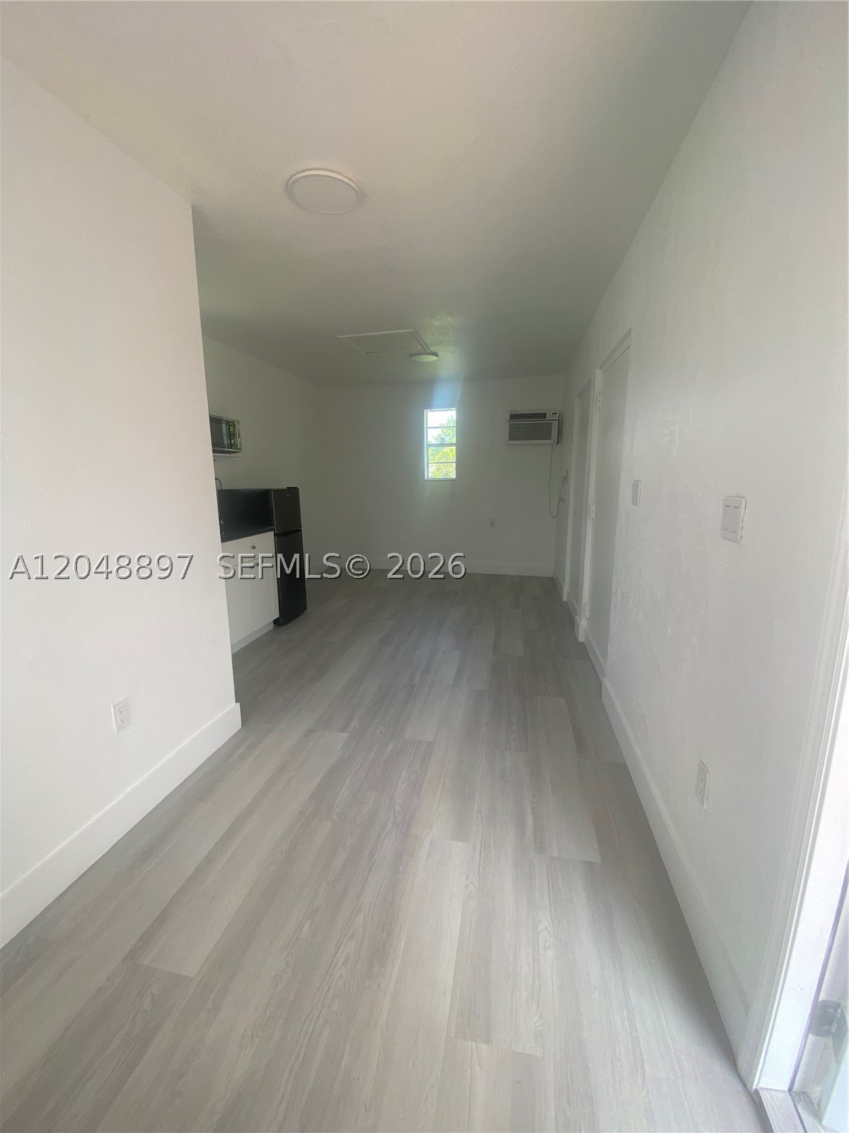 REPLAT OF PORTIONS OF RIC - Residential Lease