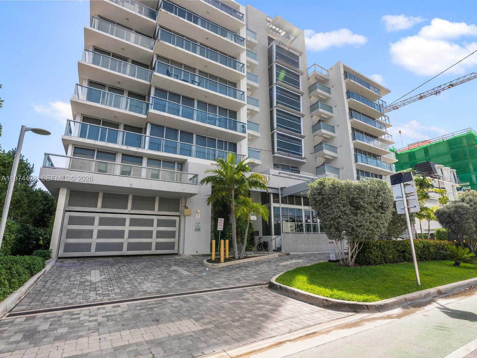 BAY HARBOUR ISLAND - Residential Lease