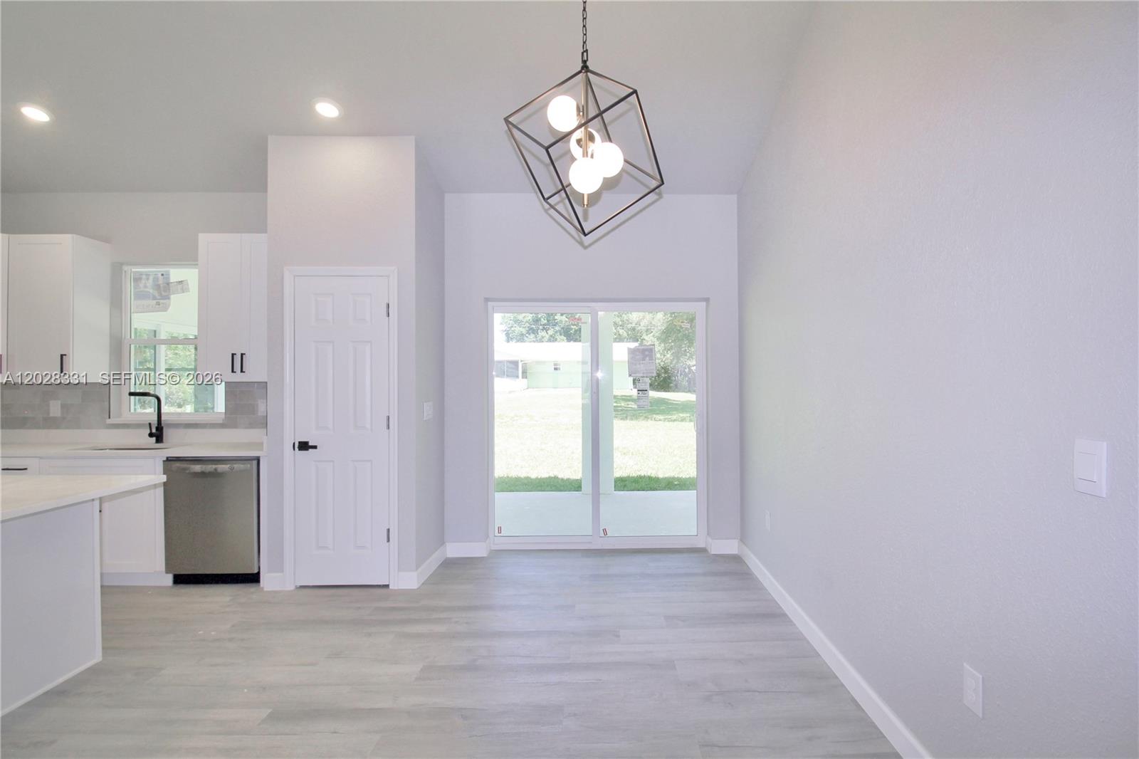 SUN N LAKE EST OF SEBRING - Residential