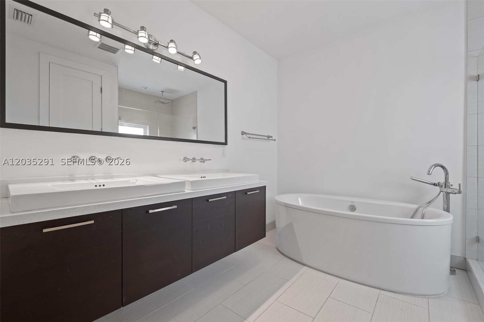 CONTEMPO TOWNHOMES - Residential