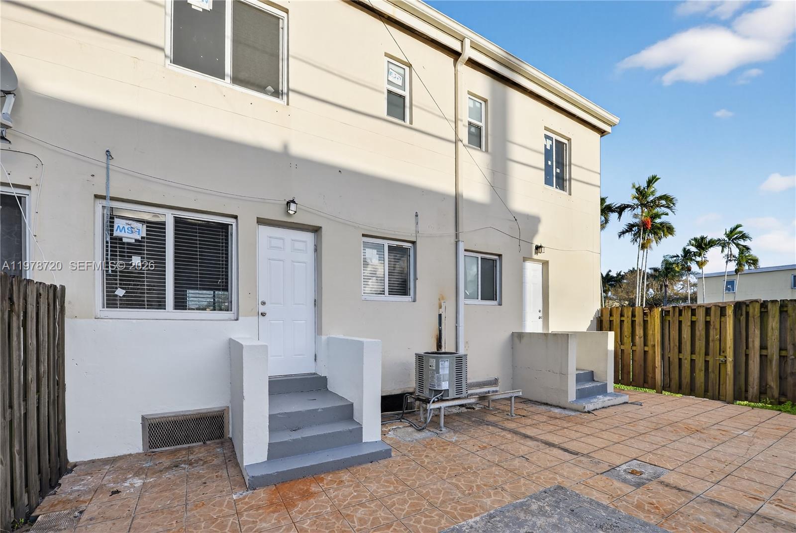 SUNSET PALM VILLAS CONDO - Residential