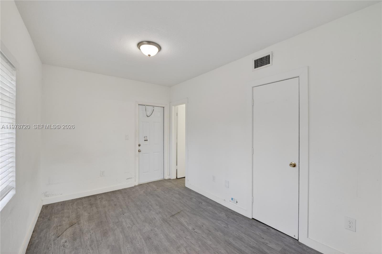 SUNSET PALM VILLAS CONDO - Residential