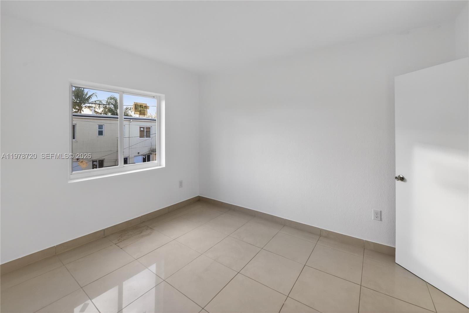 SUNSET PALM VILLAS CONDO - Residential