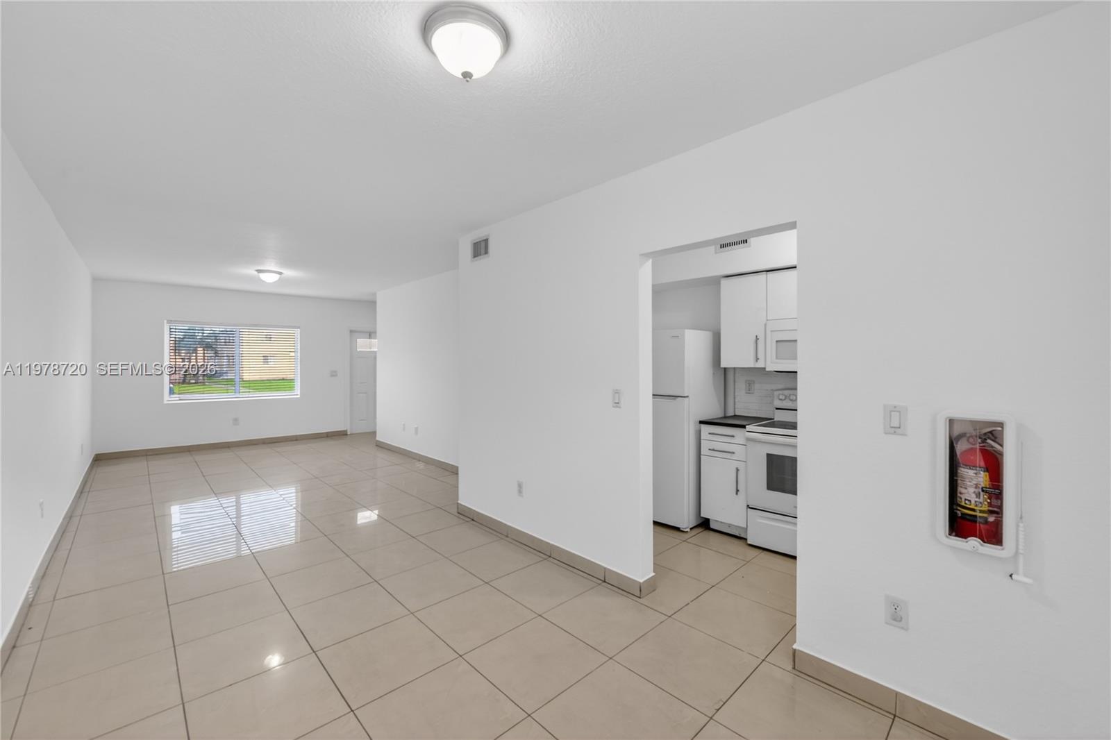 SUNSET PALM VILLAS CONDO - Residential