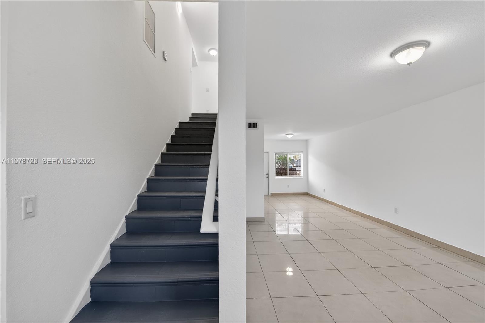 SUNSET PALM VILLAS CONDO - Residential