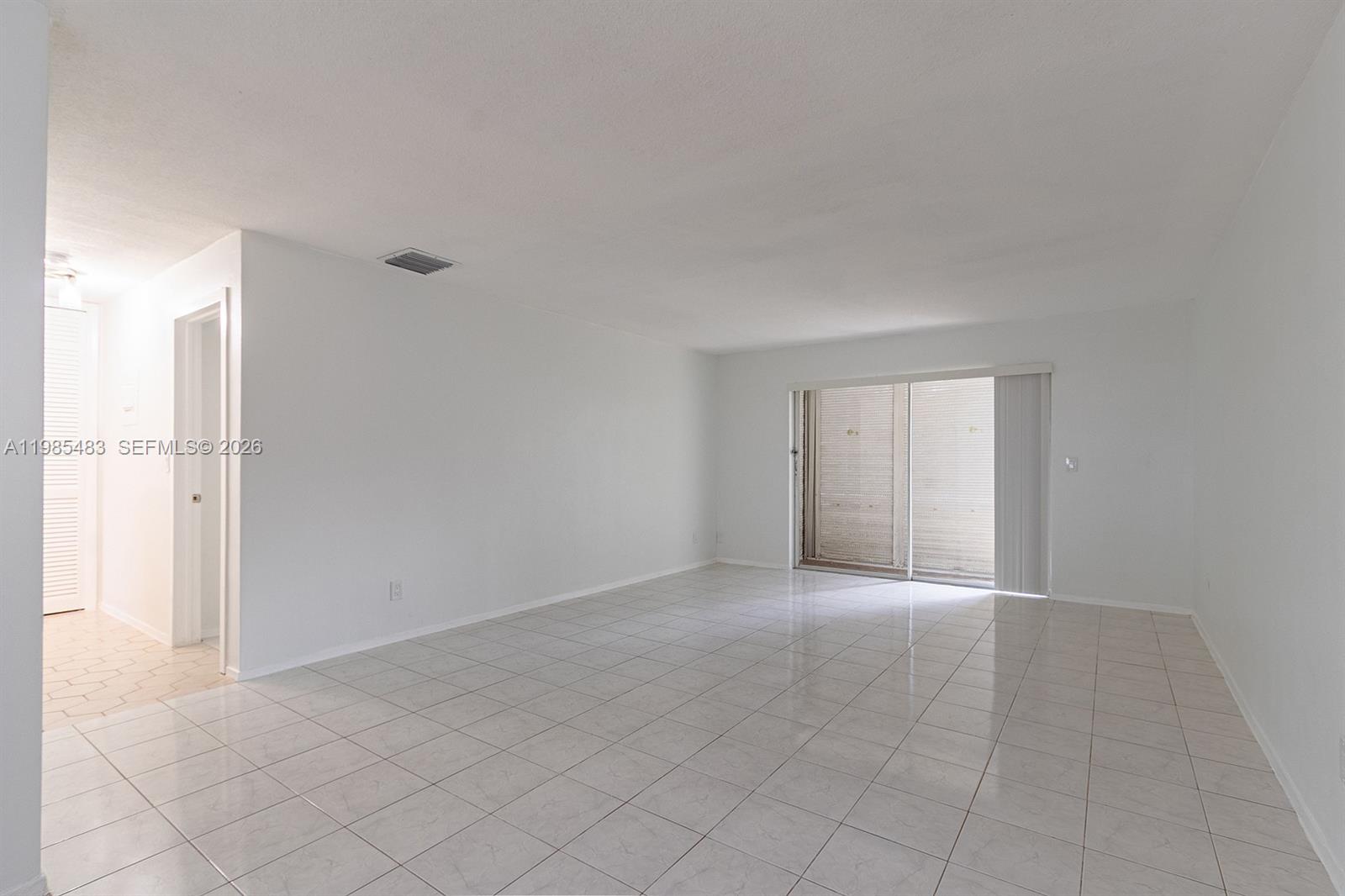 GOLDEN ISLES CONDO APTS - Residential Lease