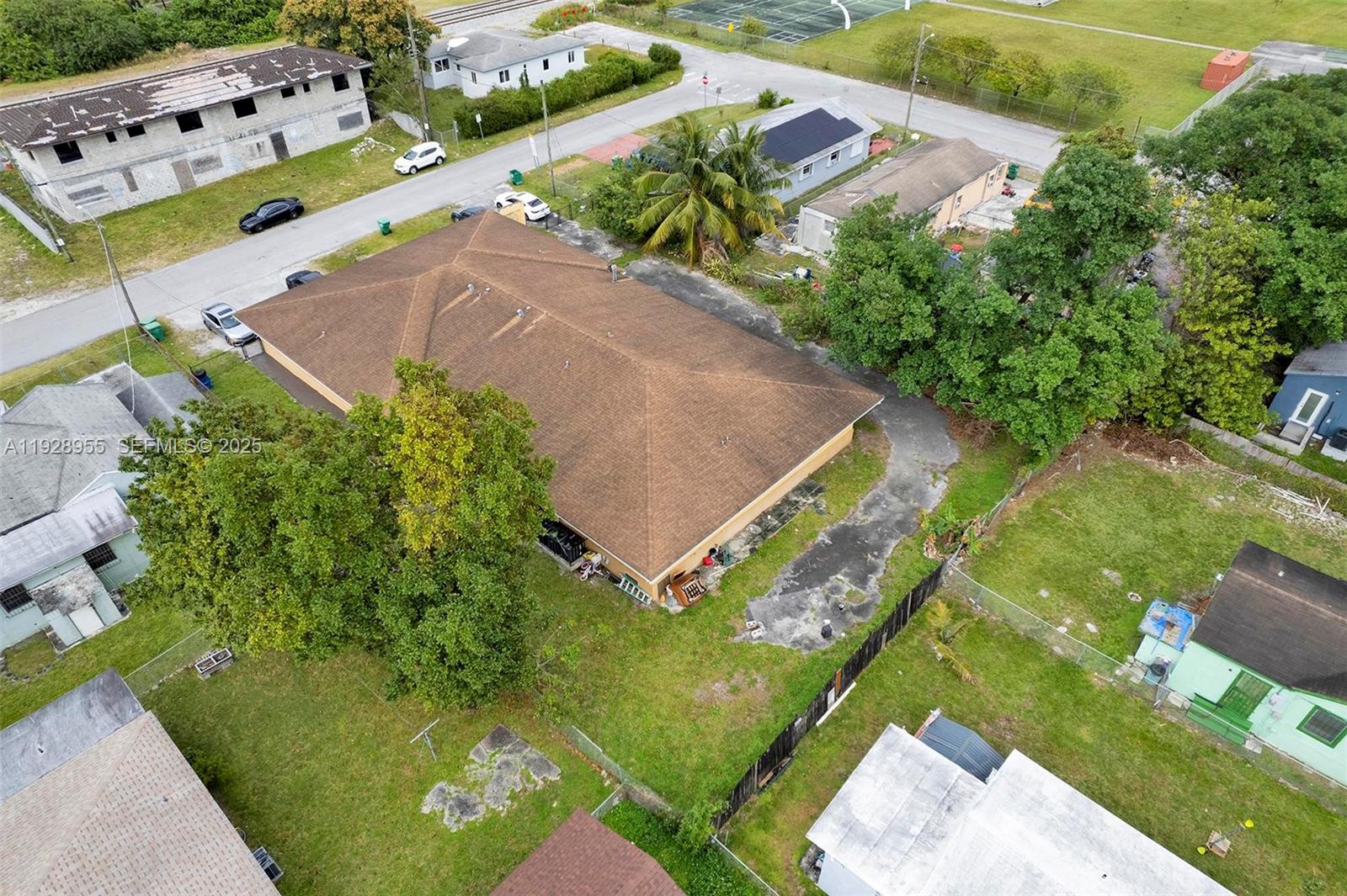 PARA VILLA HEIGHTS - Residential Income