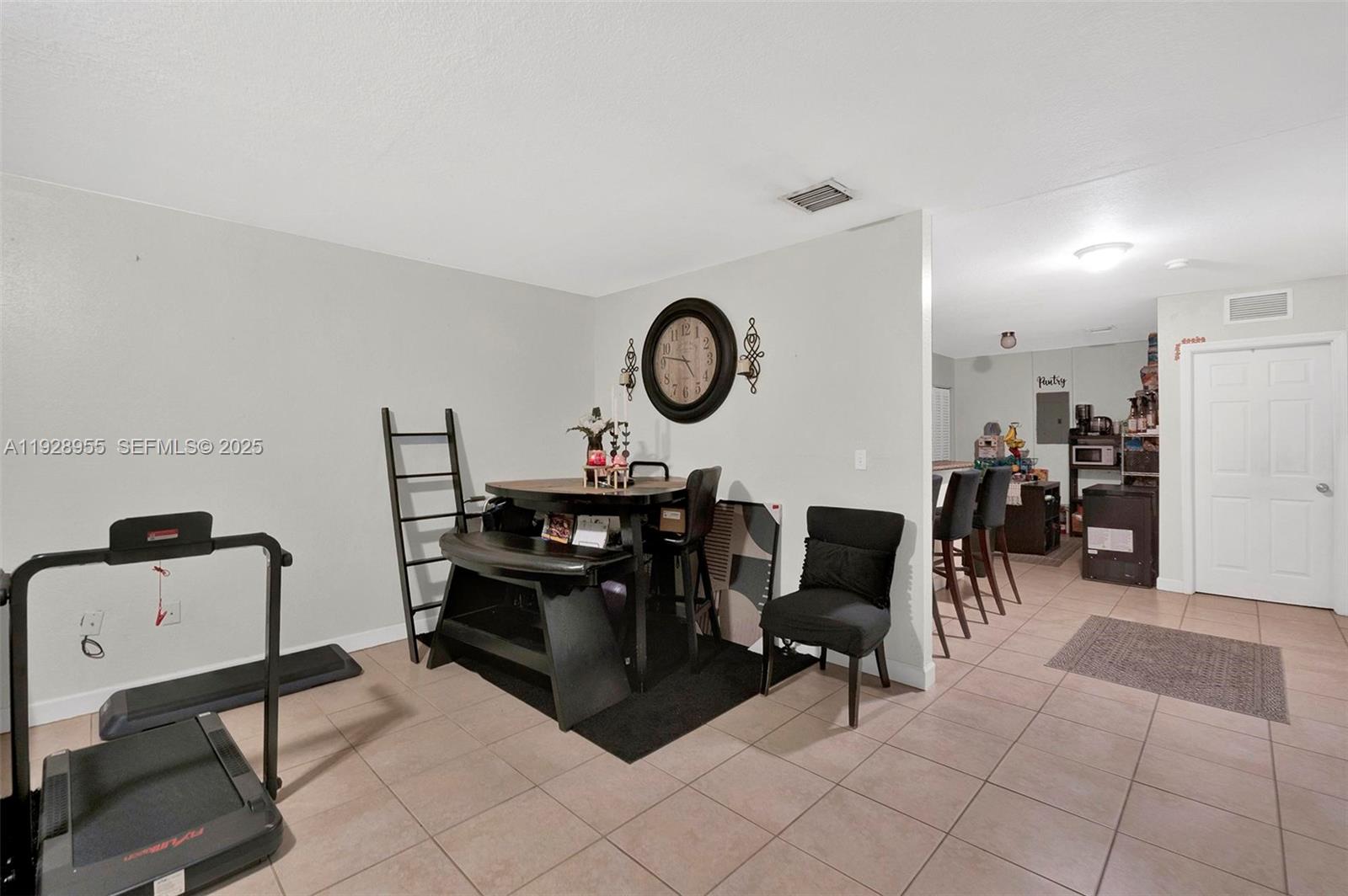 PARA VILLA HEIGHTS - Residential Income