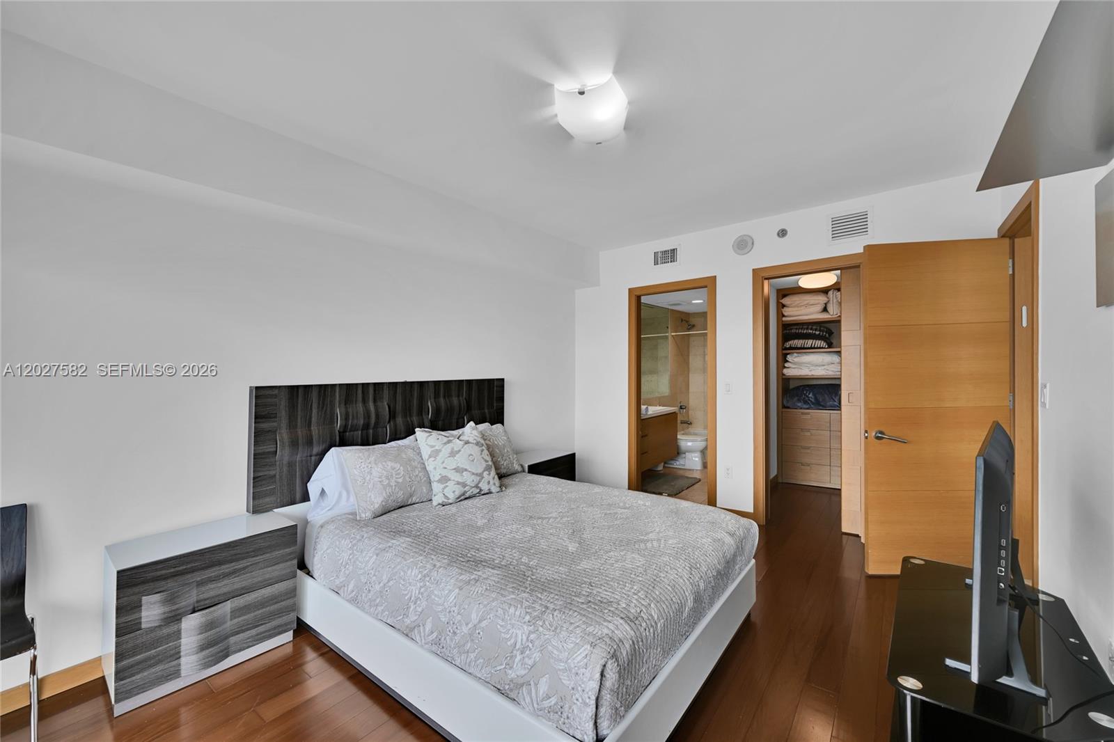 Beach Club II - Residential