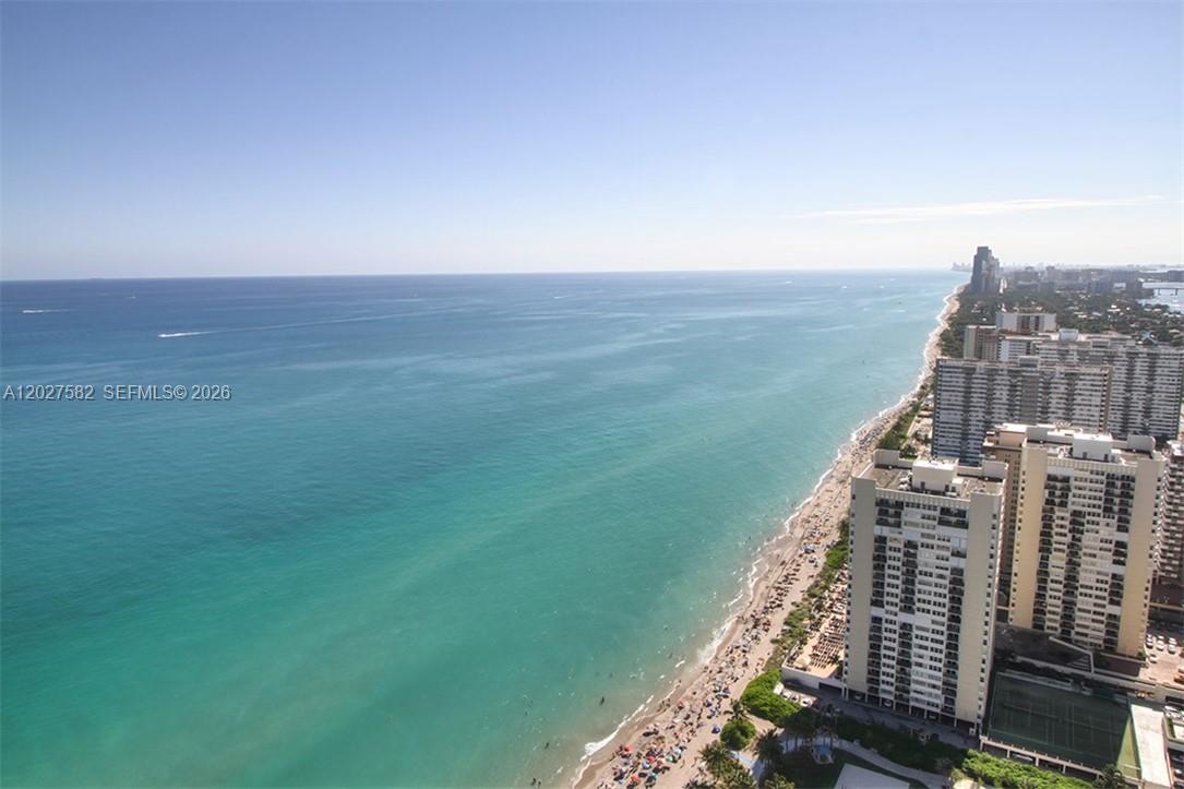 Beach Club II - Residential