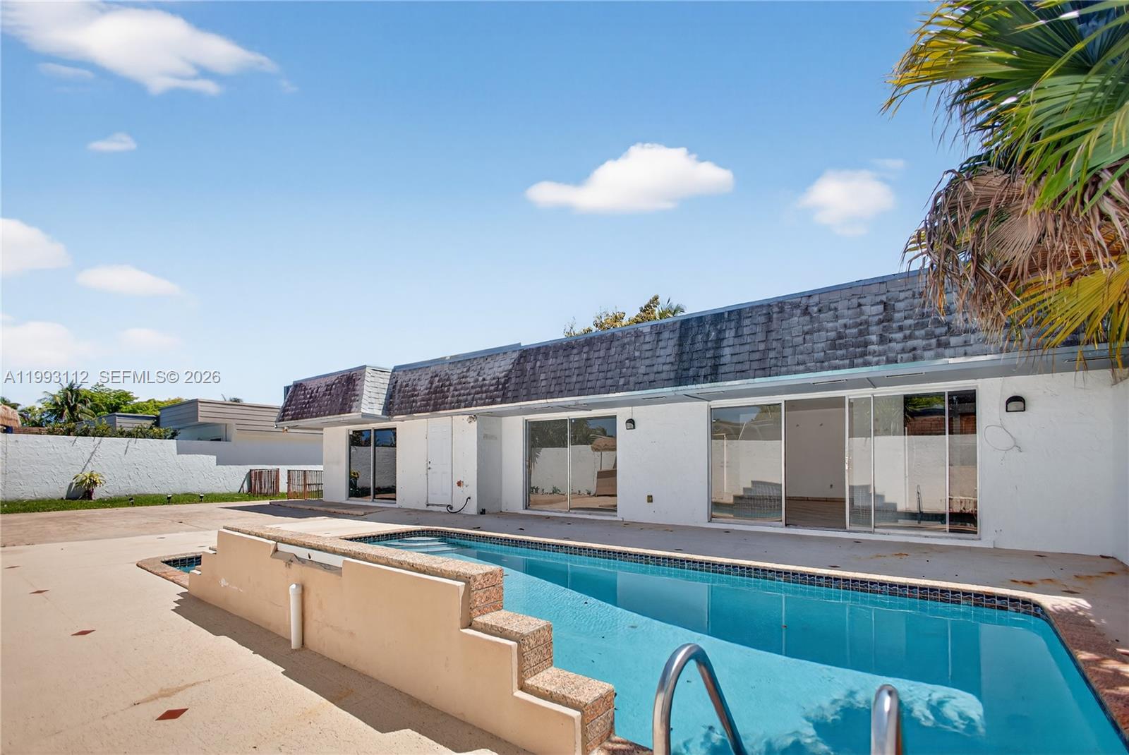 CALUSA CLUB ESTATES 3RD A - Residential