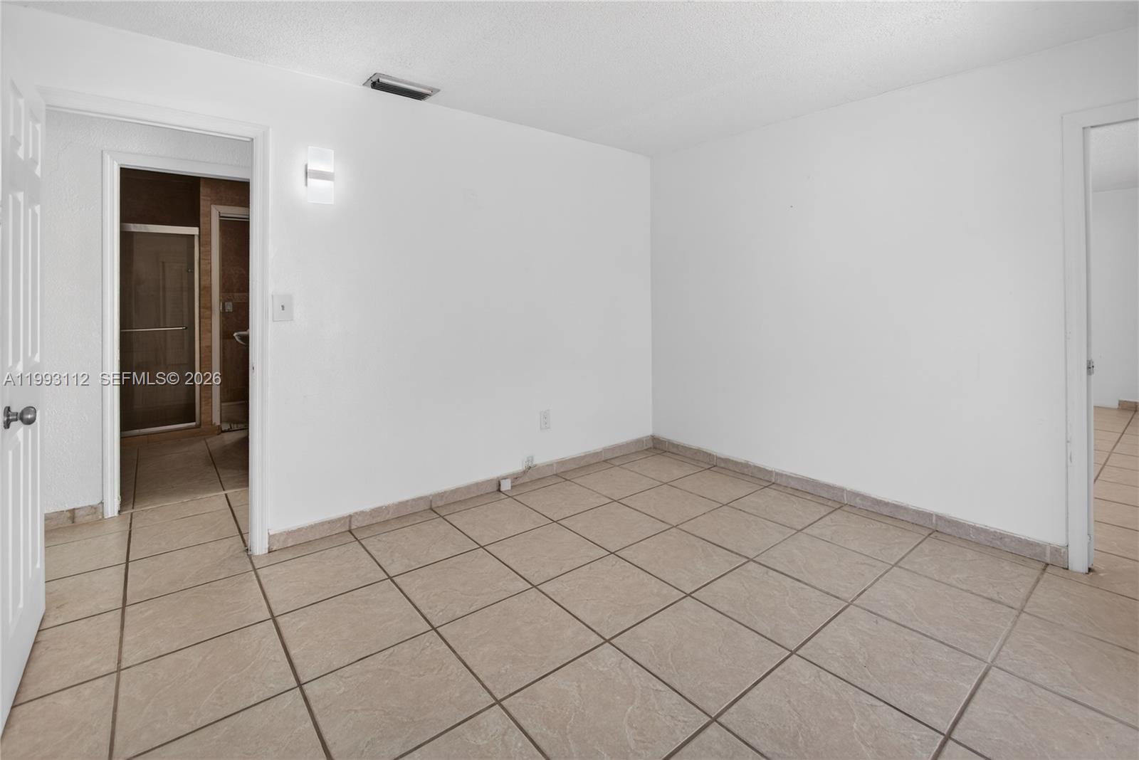 CALUSA CLUB ESTATES 3RD A - Residential