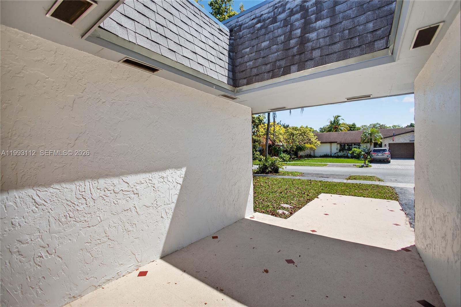 CALUSA CLUB ESTATES 3RD A - Residential