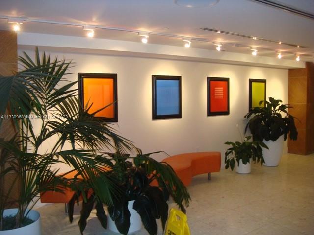 MOSAIC ON MIAMI BEACH CON - Residential Lease
